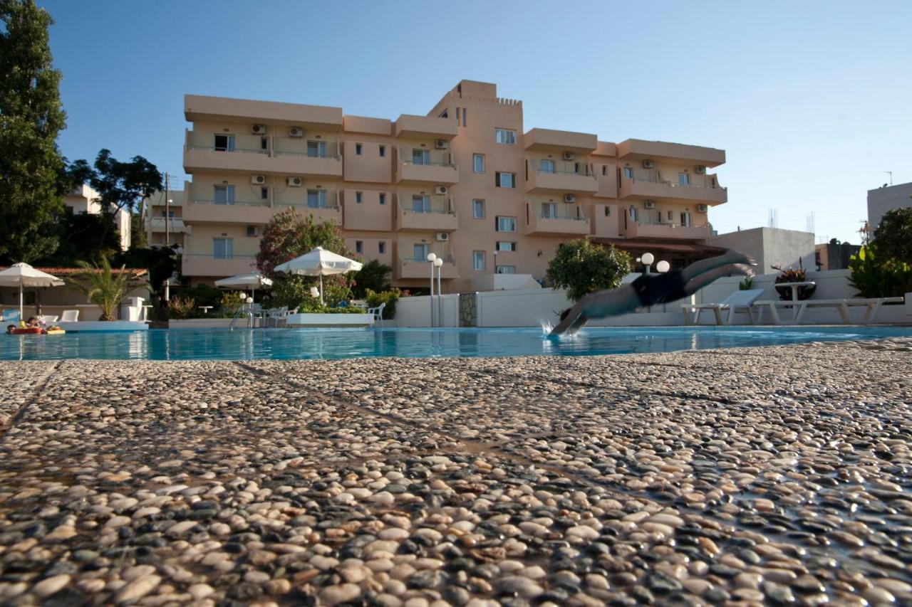 Albatross Hotel Maleme المظهر الخارجي الصورة