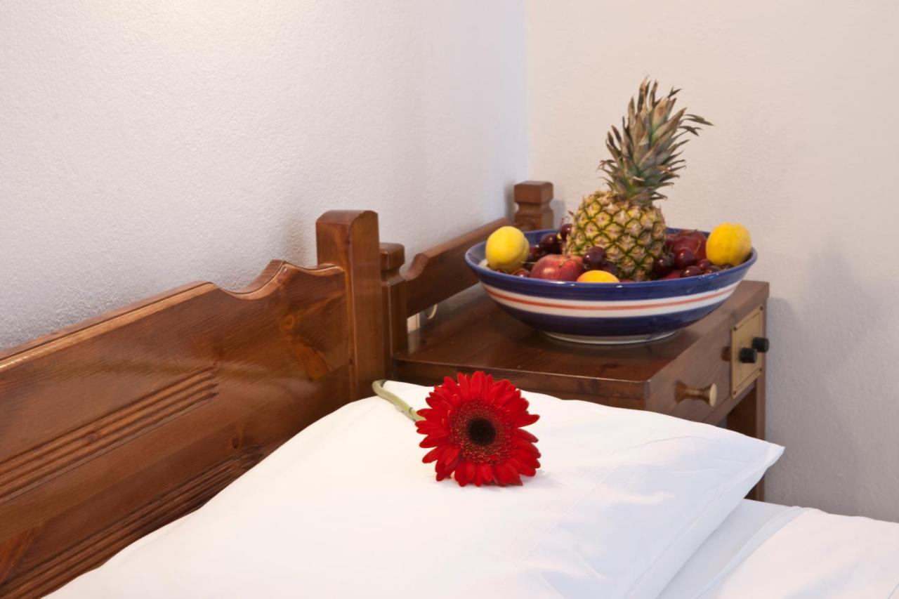 Albatross Hotel Maleme المظهر الخارجي الصورة