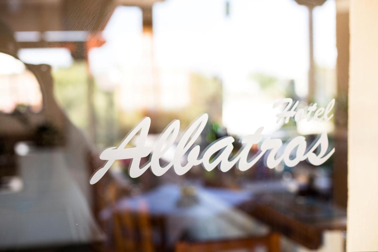 Albatross Hotel Maleme المظهر الخارجي الصورة
