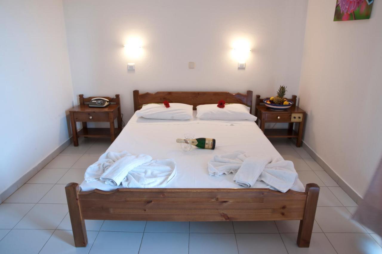 Albatross Hotel Maleme المظهر الخارجي الصورة